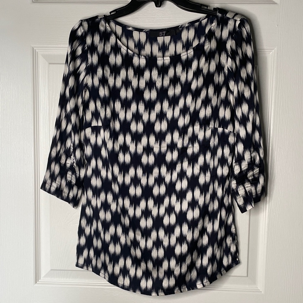 57 Special Basics Sissy-Boy Silk Blend 3/4 Sleeve Floral Blouse Top